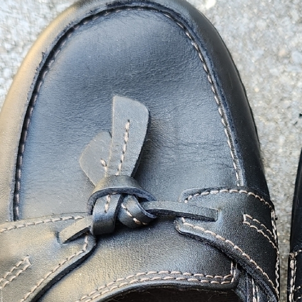 Clarks Black Leather Loafers - Picture 3 of 3